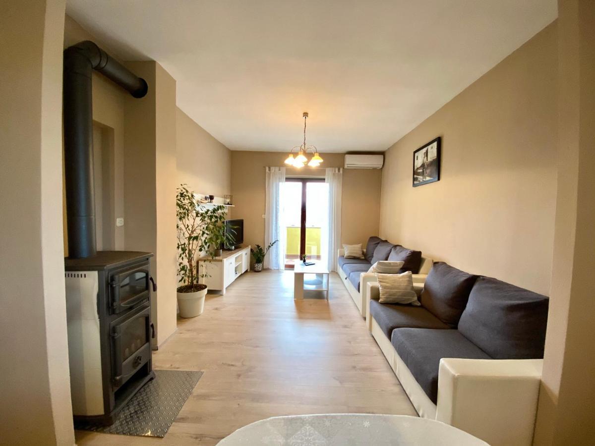 Apartment Marcella 1 Ljubač Εξωτερικό φωτογραφία