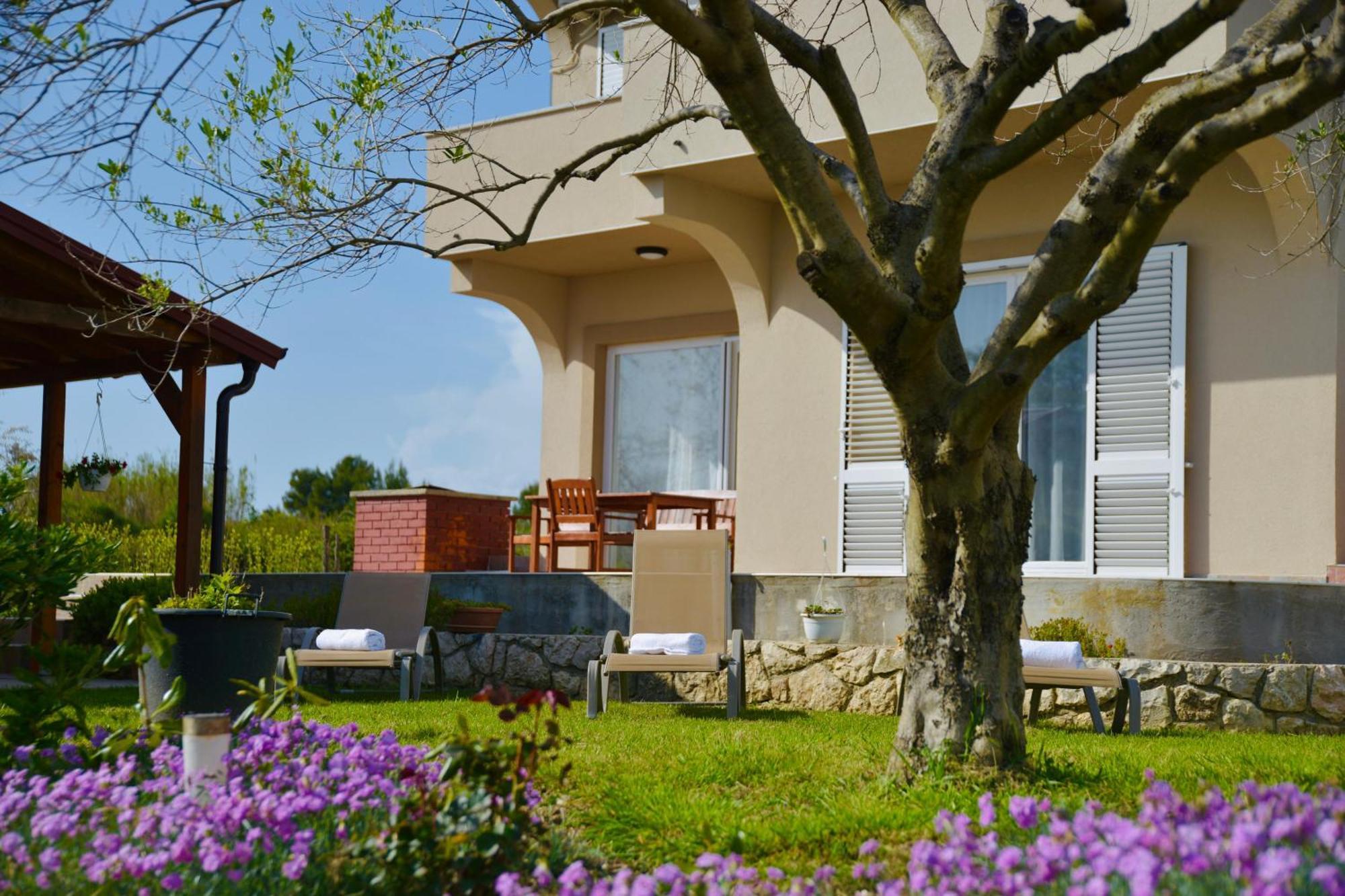 Apartment Marcella 1 Ljubač Εξωτερικό φωτογραφία