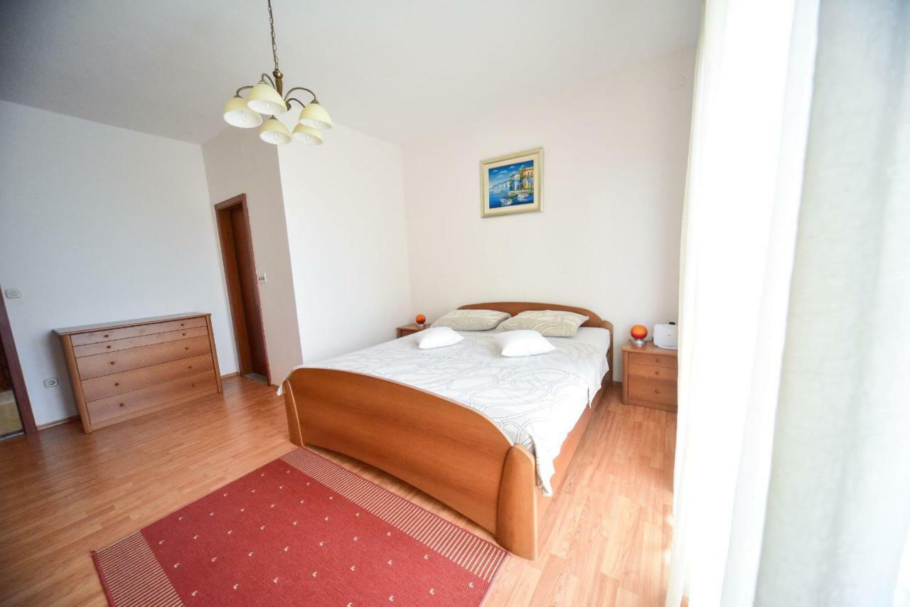 Apartment Marcella 1 Ljubač Εξωτερικό φωτογραφία